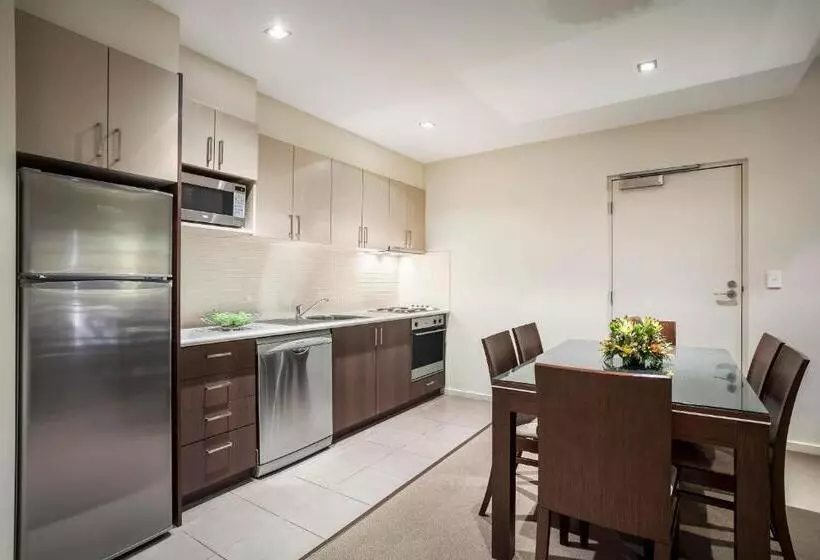 آپارتمان مدیریتی 2 خوابه, Quest Alice Springs