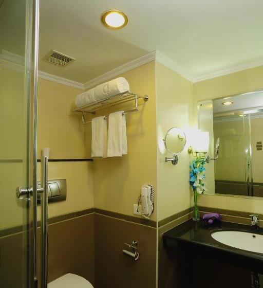 プレミアムルーム, The Quilon Beach Hotel And Convention Center