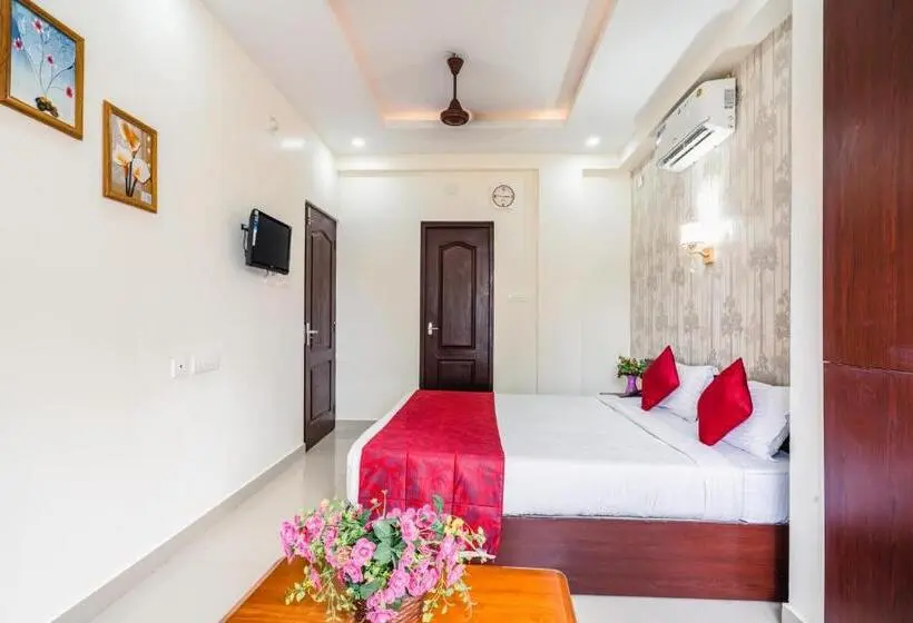 اتاق سوپریور با تخت بزرگ, Almas Residency