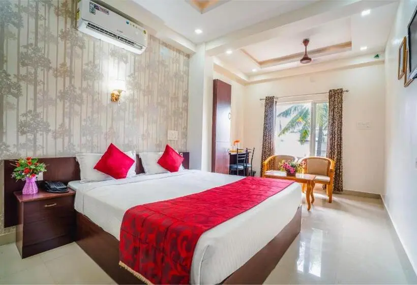 اتاق سوپریور با تخت بزرگ, Almas Residency