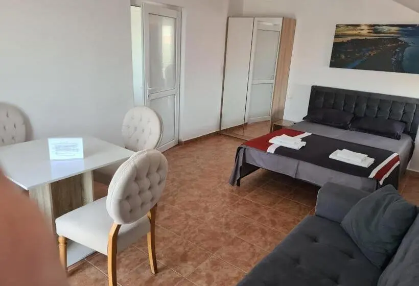 Sviitti 2 Makuuhuonetta, Vila Sia Eforie Sud