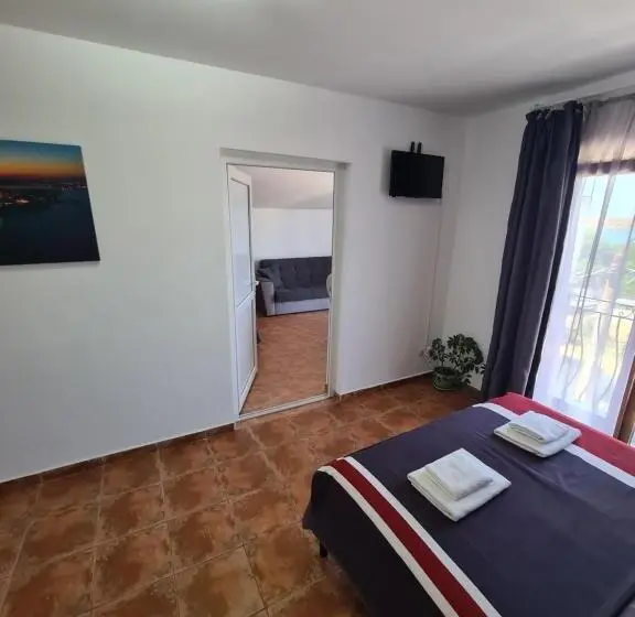 Sviitti 2 Makuuhuonetta, Vila Sia Eforie Sud