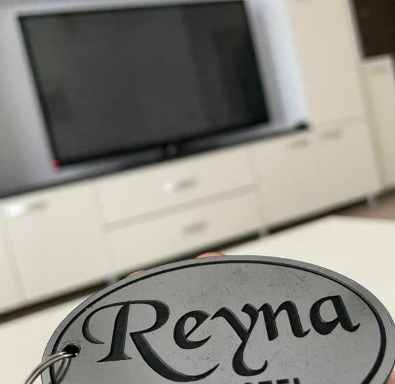 آپارتمان 1 خوابه, Reyna Apart