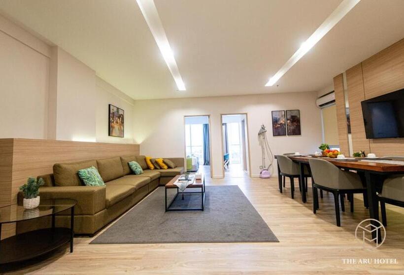 סוויטת אקזקיוטיב 2 חדרים, The Aru Hotel At Aru Suites