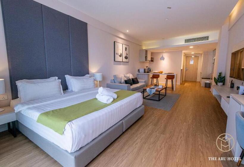 스탠다드 스튜디오 킹침대, The Aru Hotel At Aru Suites
