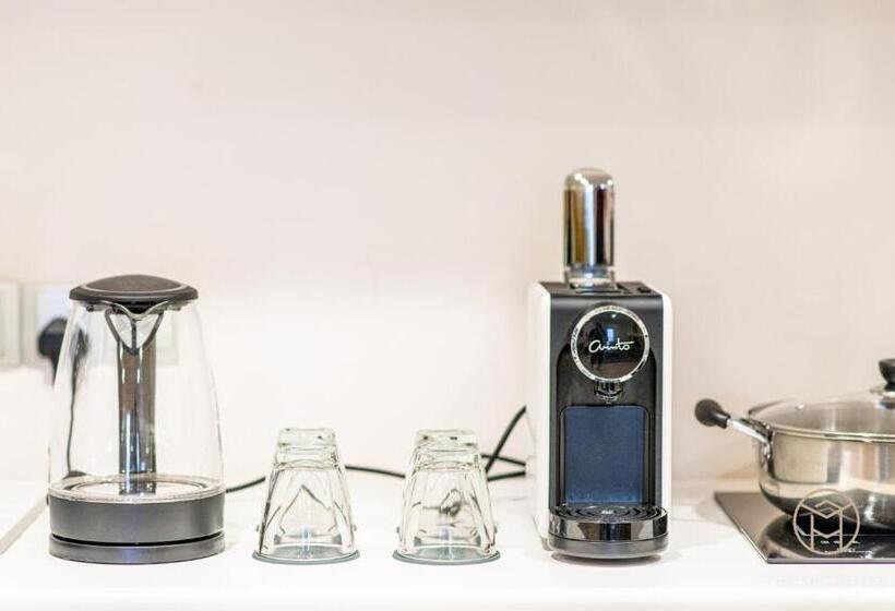 סוויטת אקזקיוטיב 2 חדרים, The Aru Hotel At Aru Suites