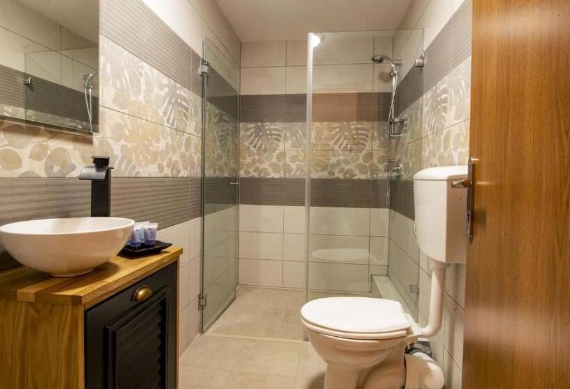 ファミリールーム, Aida Guest House