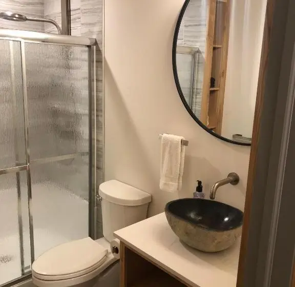 キングサイズベッドのスタンダードルーム, Stone Cove Waterfront Adults Only B&b