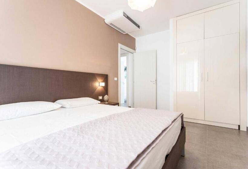 低层单卧公寓, Blu Marine Residence