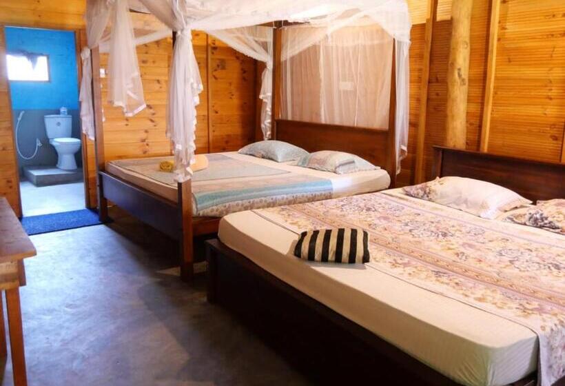 Семейный Номер Вид на Сад, Vitamin Sea Beach Cabana