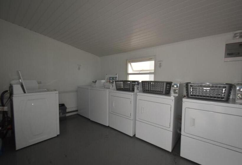 آپارتمان 1 خوابه با بالکن, Arena Condos Aruba Few Steps From Eagle Beach!