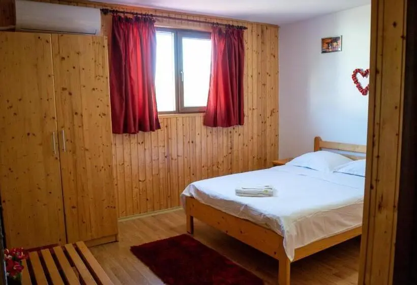 Pokój Deluxe, Casa Karol