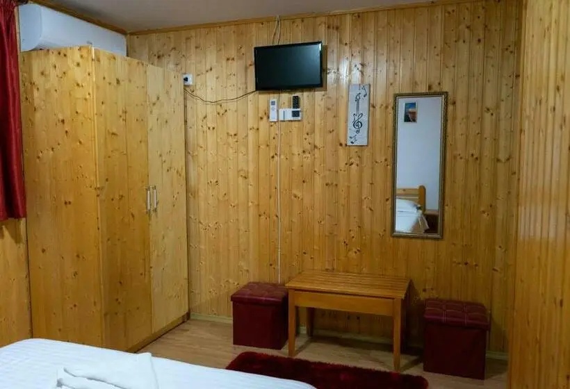 Pokój Standard, Casa Karol