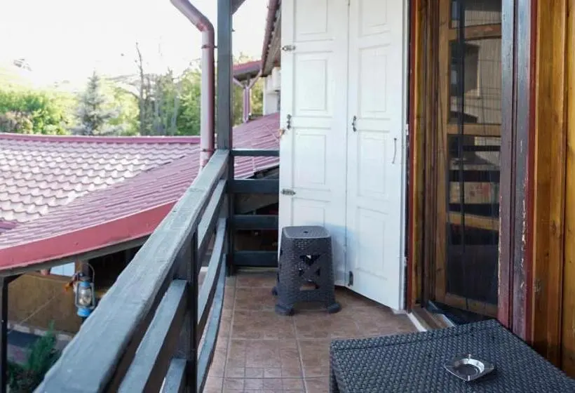 Pokój Standard z Balkonem, Casa Karol
