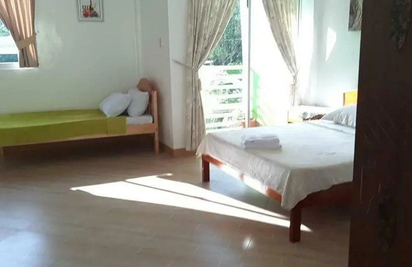 اتاق لوکس, Coombsguesthouse