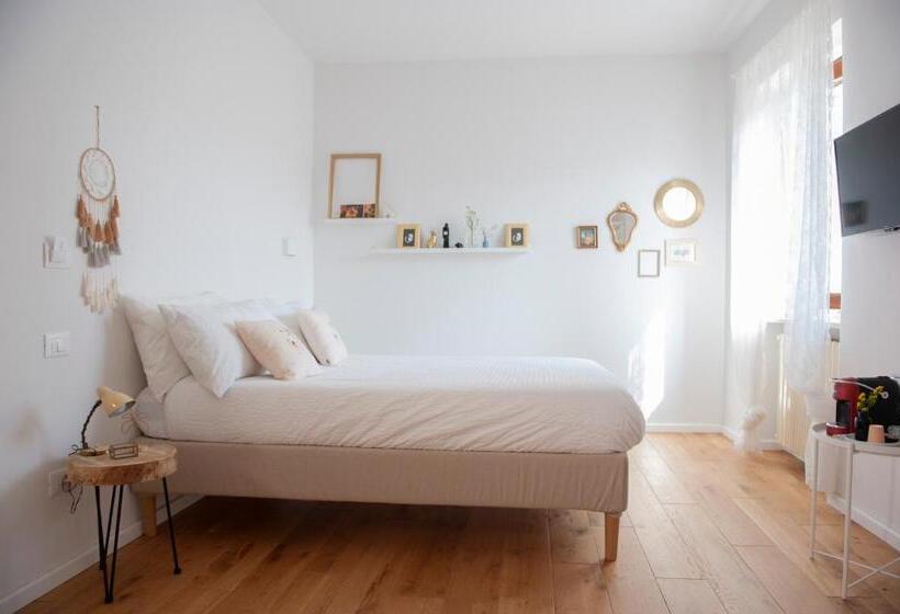 غرفة قياسية, Sun Garda