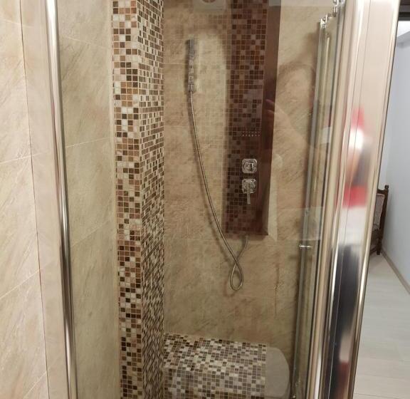 1ベッドルームのデラックスアパートメント, Bk