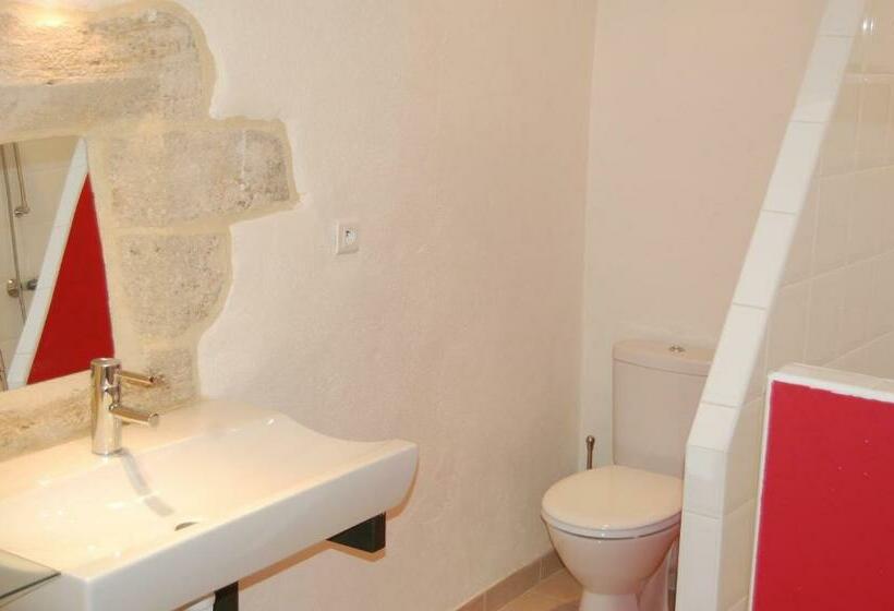 带大床的高级房间, Tout Simplement