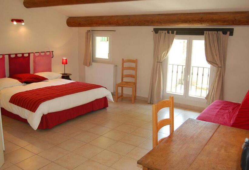 带大床的高级房间, Tout Simplement