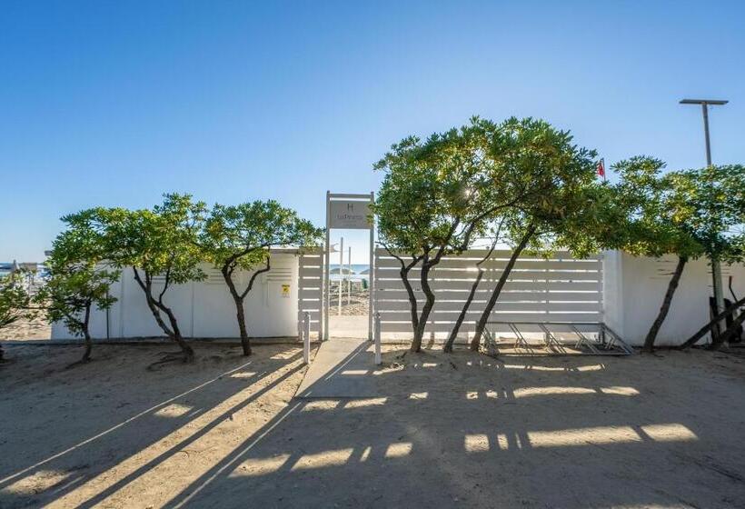 スタンダード４人部屋, La Pineta