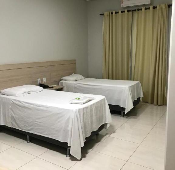 デラックスルーム, Plaza