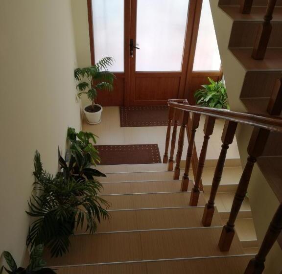 Номер Стандарт Трехместный, Guest House Benita   стаи за гости