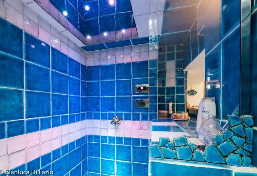 اتاق لوکس چهار تخته, Relais Serapo