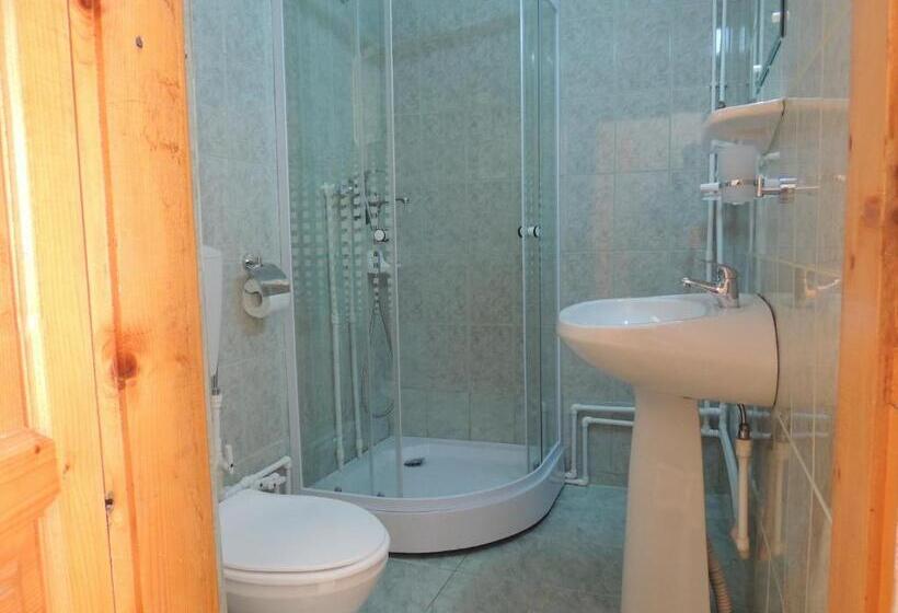 Номер Стандарт, Pensiunea Iulia Sulina