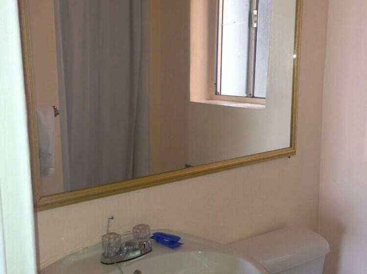 غرفه قياسيه سريرين مزدوجين, Americas Best Value Inn   Downtown Oakland/lake Merritt