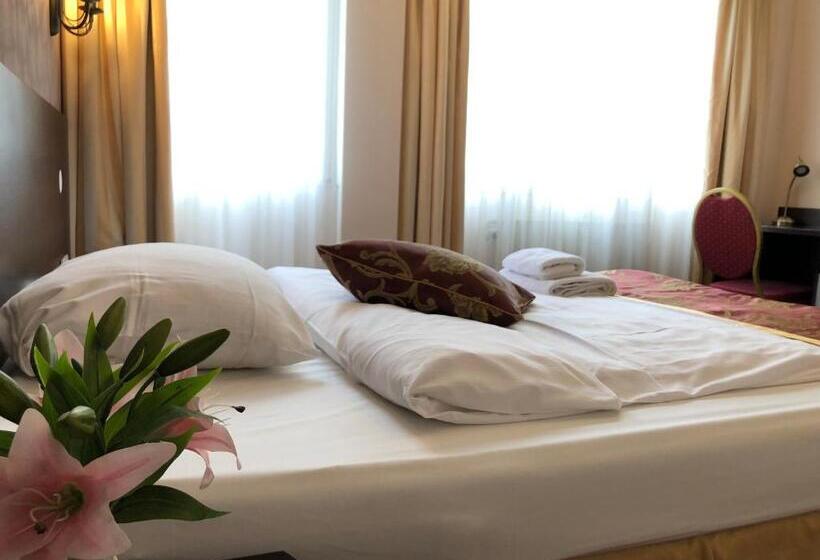 اتاق استاندارد یک نفره, Atlas Berlin