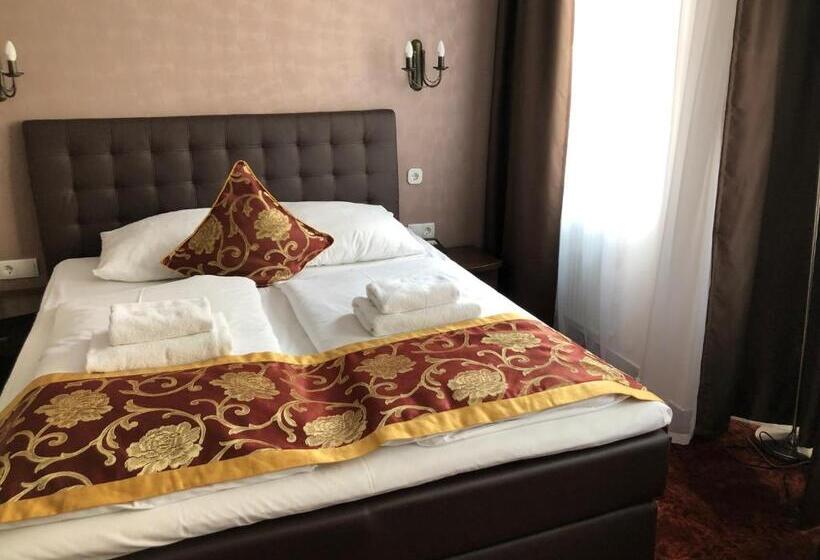 اتاق استاندارد چهار تخته, Atlas Berlin