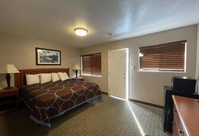 חדר משפחתי דלוקס, Beverly Lodge