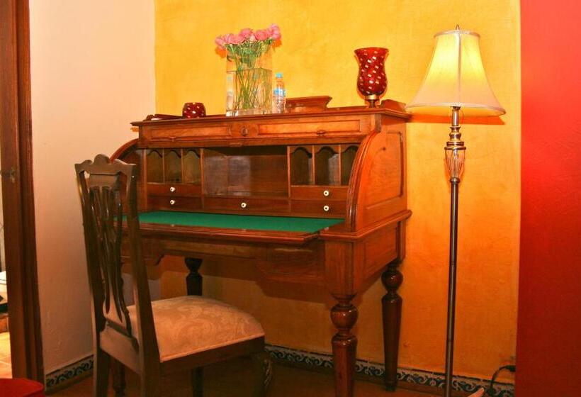 带大床的高级房间, Casa De Los Arcángeles