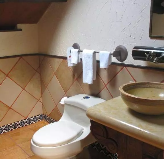 اتاق سوپریور با تخت بزرگ, Casa De Los Arcángeles