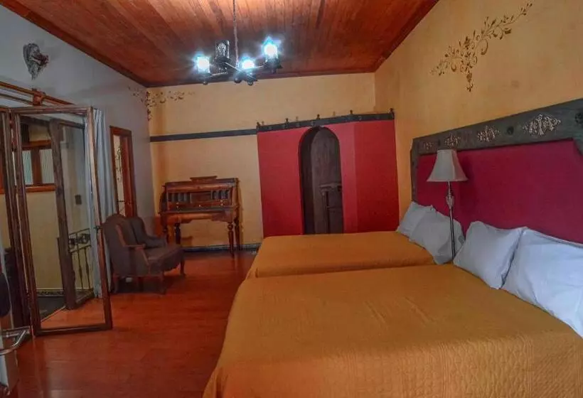 اتاق لوکس چهار تخته, Casa De Los Arcángeles