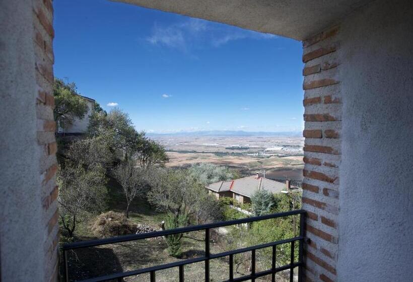 جناح, El Pontifical