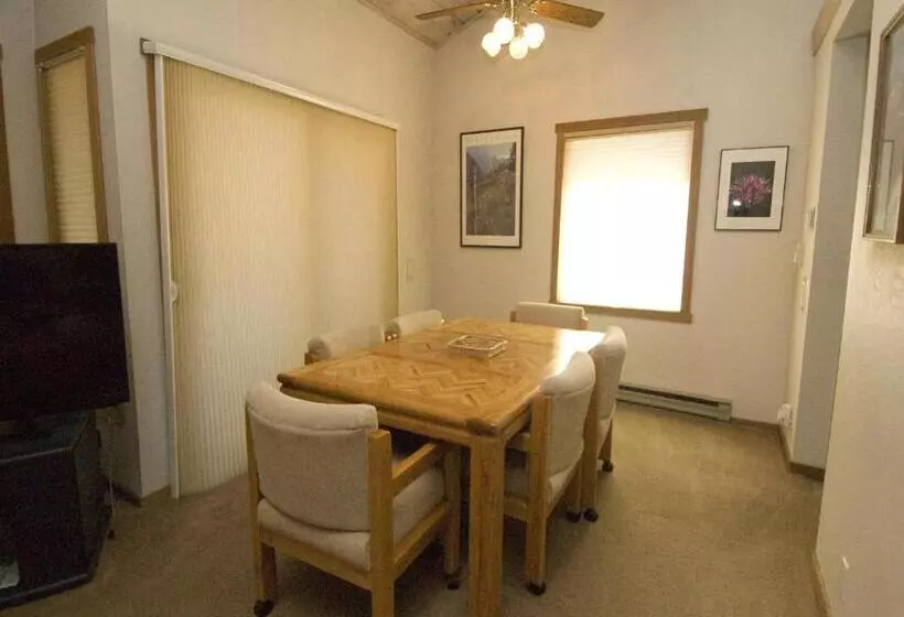 آپارتمان 1 خوابه, Snowcreek Resort Vacation Rentals