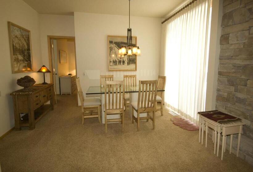 آپارتمان 2 خوابه, Snowcreek Resort Vacation Rentals