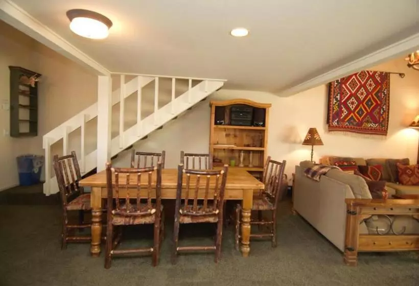 آپارتمان 1 خوابه, Snowcreek Resort Vacation Rentals