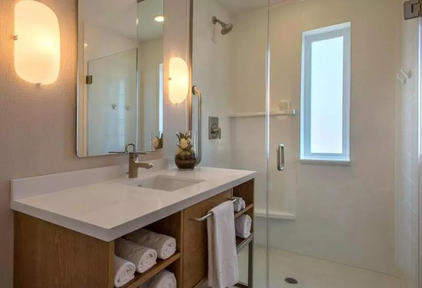 バルコニー付きスタンダードステューディオ, Springhill Suites By Marriott Oceanside Beach