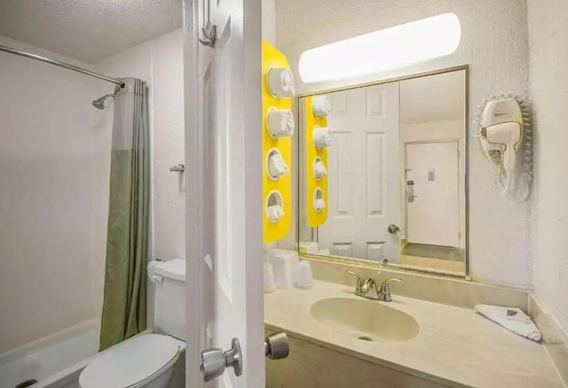 Standard Neljän Hengen Huone, Motel 6north Ridgeville, Oh Cleveland Intl Airport N Ridgeville
