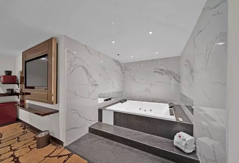 استودیوی استاندارد, Baymont By Wyndham Anderson
