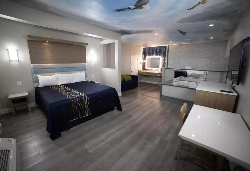 Deluxe-huone King-vuode, Mid City Inn & Suites Pico Rivera