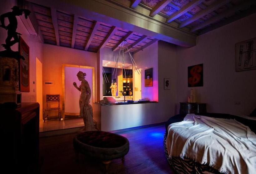 سوییت جونیور, Pantheon Relais Luxury