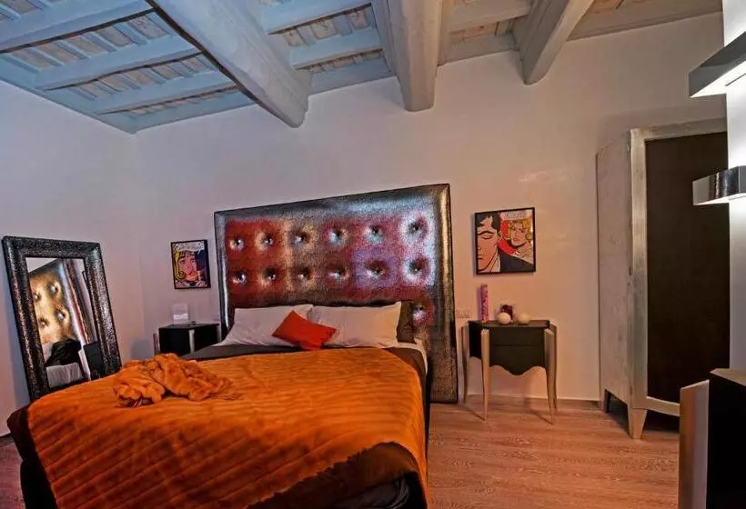 اتاق خانوادگی, Pantheon Relais Luxury