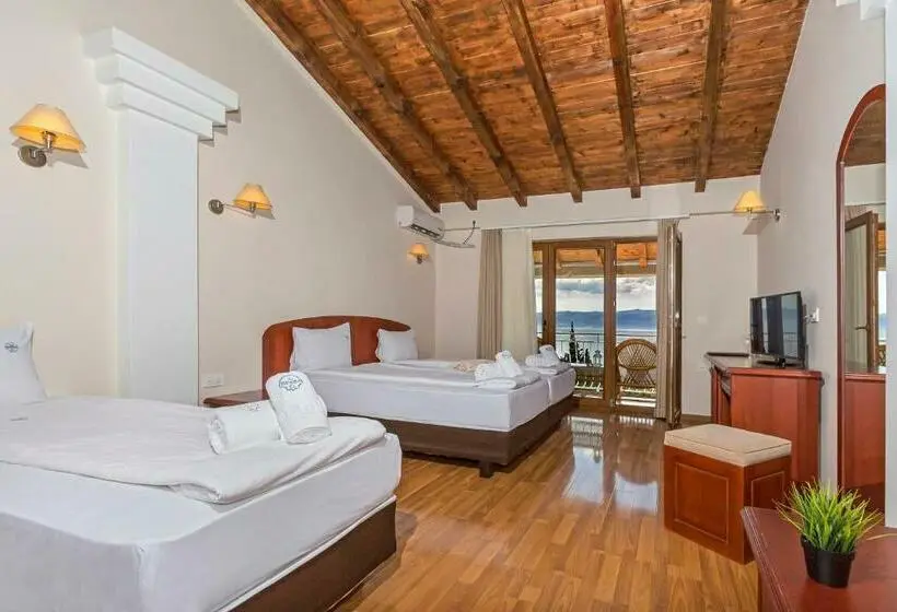 اتاق استاندارد سه نفره, Vila Bisera