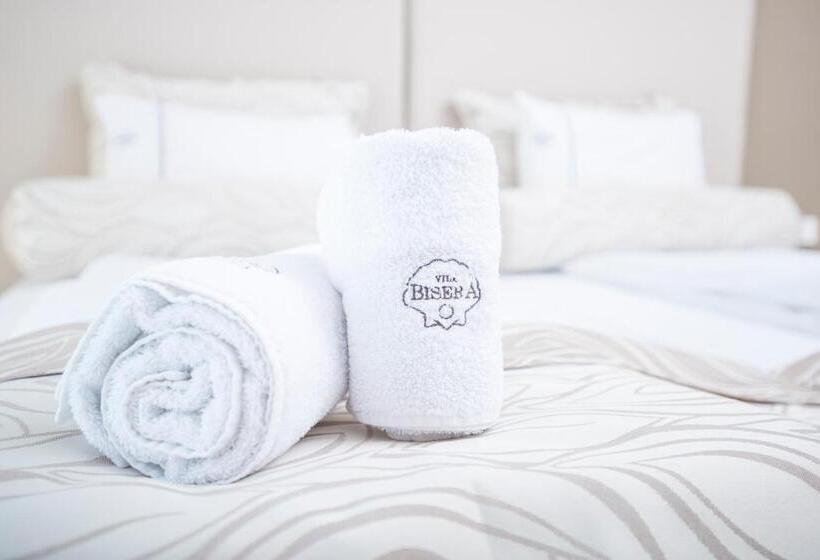 اتاق استاندارد با چشمانداز دریاچه, Vila Bisera