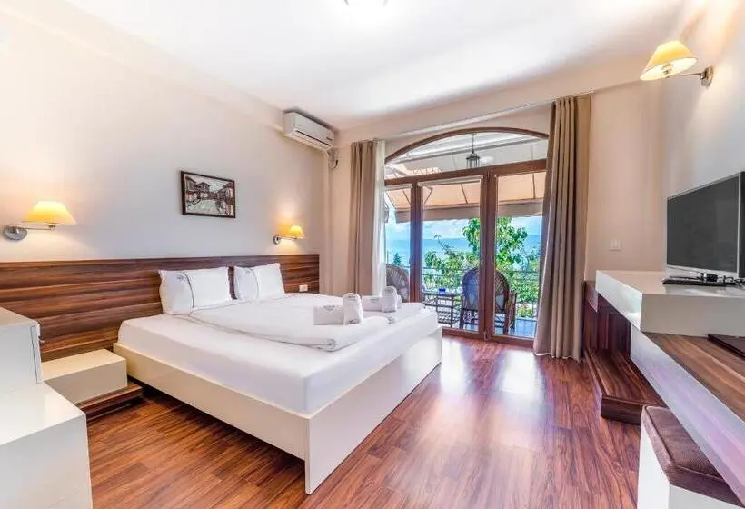 اتاق استاندارد با چشمانداز دریاچه, Vila Bisera