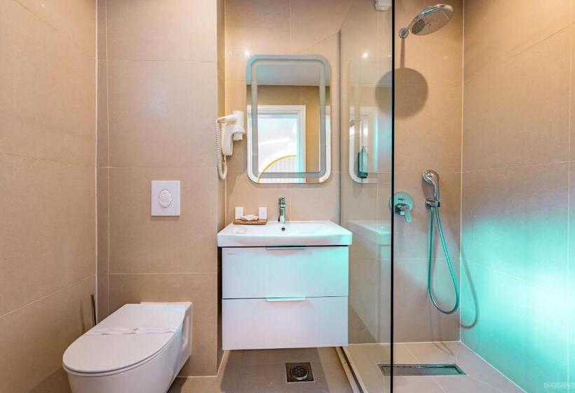 1 Bedroom Apartment Lake View, Vila Bisera