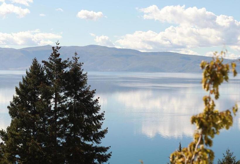 ویلای لوکس 1 خوابه, Vila Bisera